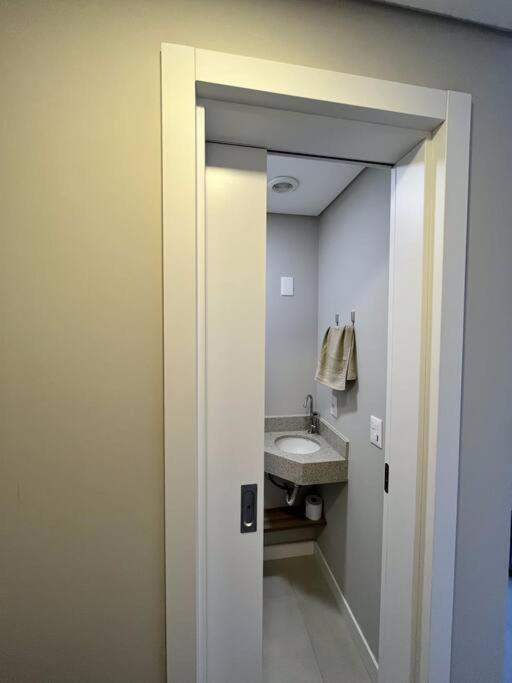 Florianópolis Apartamento 2 Suites Com Piscina E Churrasqueira, Ao Lado Da Ufsc מראה חיצוני תמונה